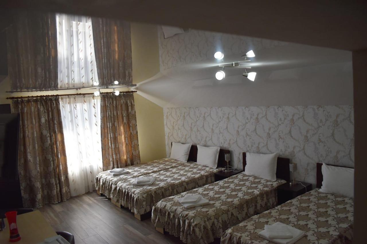 Appartement Casa Brâncușiana à Târgu Jiu Extérieur photo
